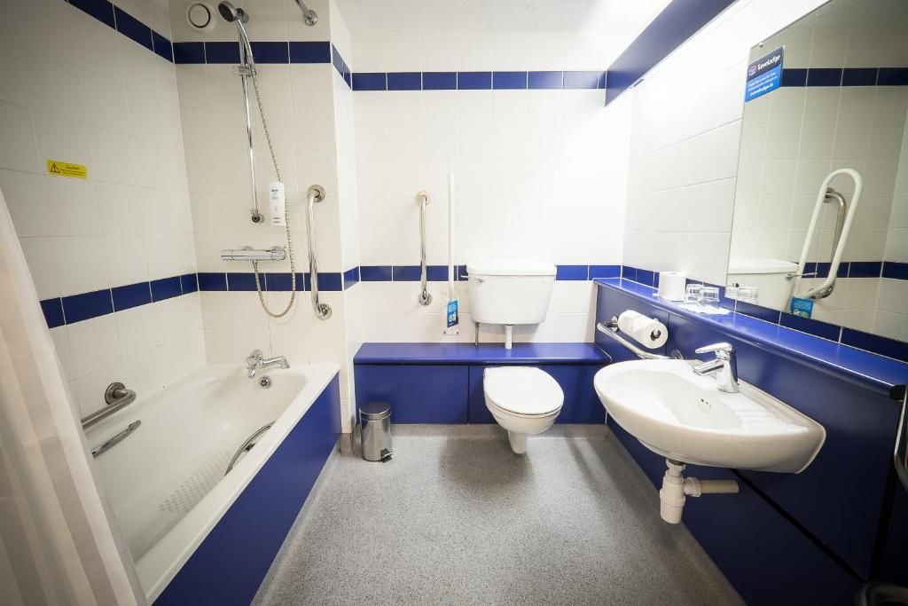 Отель Travelodge Cork Корк-25