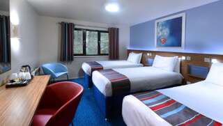 Отель Travelodge Cork Корк-1