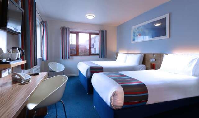 Отель Travelodge Cork Корк-7